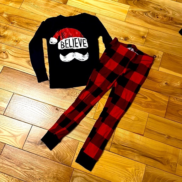 Old Navy Other - Old Navy Unisex Kids Family Matching Pajamas, “Believe”, Sz 12